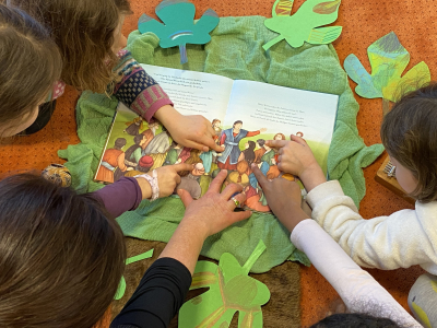 Geschichtenkiste für Kinder ab 4 Jahren